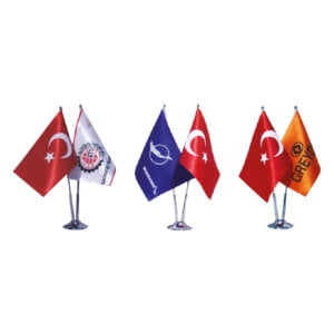 Krom direkli masa bayraklari